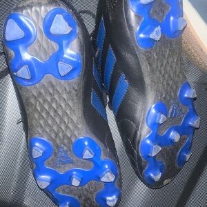 Kid soccer cleats